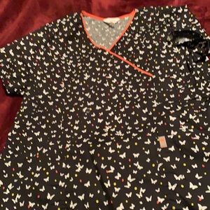 Women’s scrub top